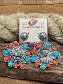 3 styles de boucles d'oreilles à tige vintage western orange-rouge turquoise, forme de tournesol/forme ronde de pièce embossée/forme de croix enroulée, accessoires de cowboy bohème western, convient pour les hauts en denim à décolleté bas, les voyages dans le désert, les tenues de style américain vintage, la combinaison de couleurs orange-rouge + bleu turquoise est la combinaison de couleurs emblématique des bijoux western - Style bohème - Voir 5