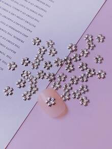 100pcs Metal Rivet Cherry Blossom Style Nail Art Decorations, DIY Metal Floral Nail Art Decor, Japanese Punk Style, Nail Art Supplies, Nail Art Accessories, Y2K Nail Charms - Multicolor - View 2