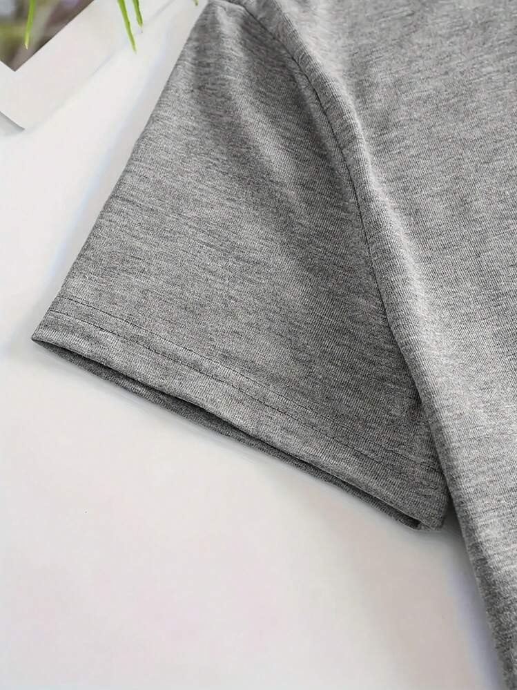 تي شيرت نسائية - رمادي - مشاهدة 4