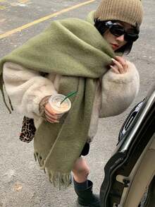 1pc Women's Solid Color Versatile College Style Elegant Thick Wool Warm Scarf, Suitable For Autumn/Winter - Army Green - View 1