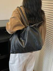 鱷魚壓紋歐美風個性化大容量極簡托特包女款，新款絎縫通勤單肩包 - 黑色 - View 9