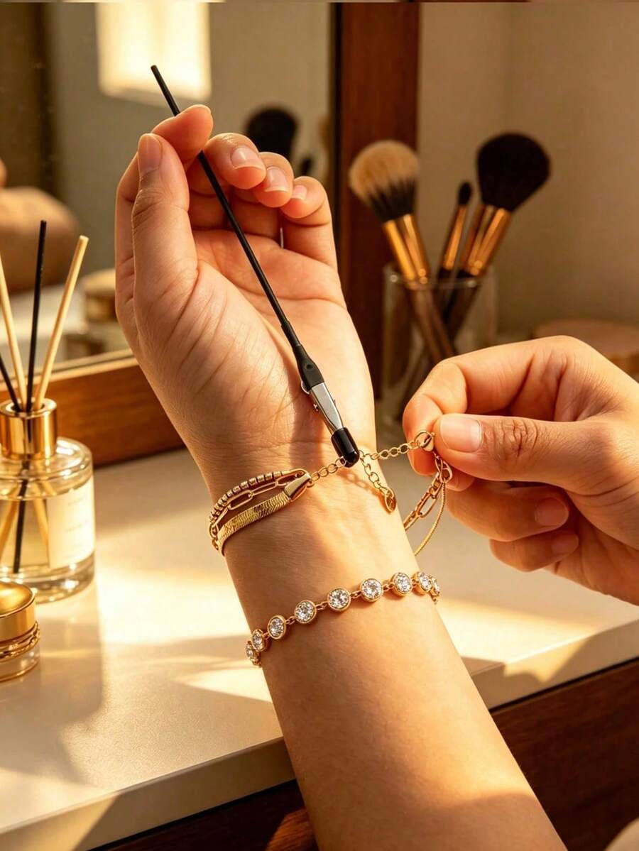 1pc Stainless Steel Bracelet Clasp Assistant, Jewelry Bracelet Clasp Tool, Portable Bracelet Tool Jewelry Hook Device Bracelet Connector Tool, Adjustable Bracelet Fastener - Easy To Use Jewelry Assistant For Women - Very Useful, Highly Recommended. - View 1