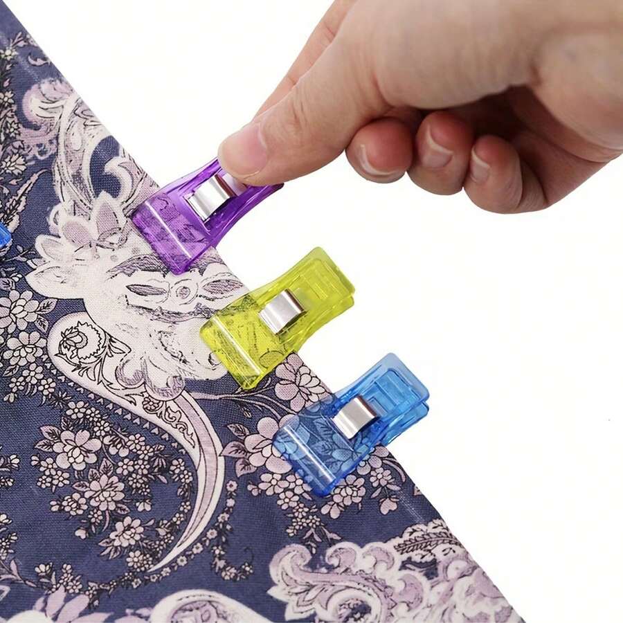 Durable Multicolor Sewing Clips With Storage Box Strong Rustproof Spring Grip Smooth No- Fabric Fastening Clips Reusable Transparent Quilting Holding Clips For Tailoring Dressmaking Embroidery DIY Patchwork Beginner Sewing Craft Supplies