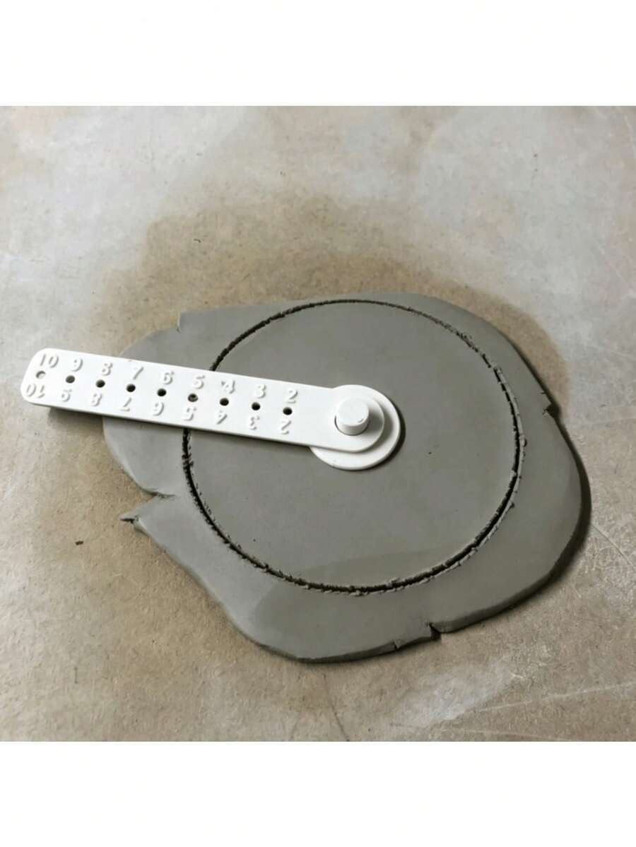 1 Set Ceramic Pottery Hand Tools, Round Cutting Ruler, Protractor, Flexible & Replaceable, Easy To Use, Pottery Clay Tools, Perforated Design, Clear Radius Indicator