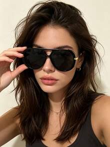 1 buah Kacamata Fashion Wanita Gaya Eropa dan Amerika Terbaru, Bingkai Ganda Ukuran Besar, Kacamata Fashion Retro Aviator - bingkai hitam film hitam dan abu-abu - View 4