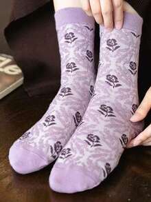 1/3/6/9 Pairs Random Women's Vintage 3D Embossed Floral Palace Style Mid-Calf Socks - Multicolor - View 6