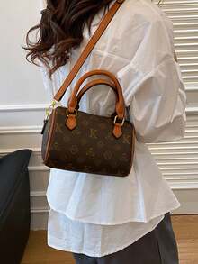 復古小波士頓肩背包 2026，女款經典棕色圓筒斜挎包，時尚 PU 皮革頂部手柄手提包，配金屬配件，輕量多功能肩背包，適合日常休閒、辦公通勤、週末出遊、約會等，易搭配洋裝、牛仔褲和夾克，春夏必備復古風手提包 - 棕色 - 查看 5