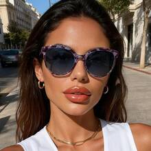 1 Pair Casual Dopamine Dual-Color Patchwork Plastic Oval Oversized Frame Wrap-Around Women's Sunglasses, UV Protection, Design, Suitable For Street Photography, Parties, Outdoor Leisure Activities, Ideal For Summer Beach Vacation, Outfits And Party Decor - Multicolor - View 6