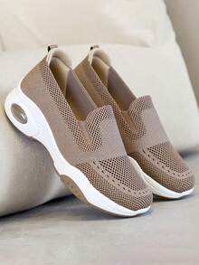 Caquis Zapatillas Casuales de Suela Gruesa para Mujer, Diseño Slip On sin Cordones, Efecto de Aumento de Altura que Alarga Visualmente las Piernas, Cómodas para Caminar Largas Horas - Caqui - Ver 1