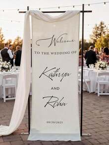 Letrero de Bienvenida Personalizado para Boda | Pancarta de Tela Vertical para Boda | Fondo Personalizado con Nombre & Fecha | Decoración Rústica para Ceremonia al Aire Libre - Multicolor - Ver 3