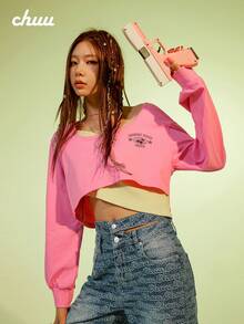 CHUU 女款撞色假兩件式 T-Shirt 春秋字母印花拼接大圓領長袖短版上衣 - 粉色 - 查看 1
