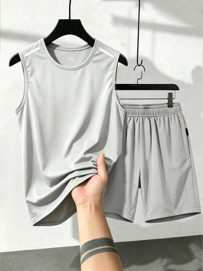 Men's Summer Casual Homewear Set, Light Gray Solid Reflective Stripe Round Neck Sleeveless Tank Top And Zipper Pocket Shorts 2-Piece Fitness Leisure Sports Suit