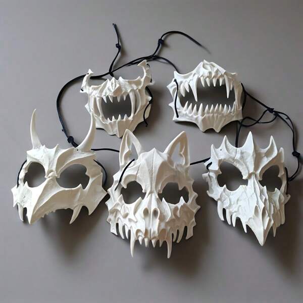 1pc - Scary Animal Skeleton Black And White Mask, Halloween Easter Mask, Various Festival COS Animation Costume Mask, Plastic Material For Men And Women