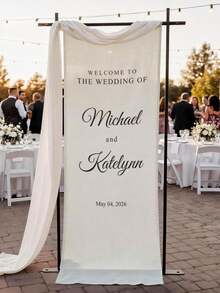 Letrero de Bienvenida Personalizado para Boda | Pancarta de Tela Vertical para Boda | Fondo Personalizado con Nombre & Fecha | Decoración Rústica para Ceremonia al Aire Libre - Multicolor - Ver 2