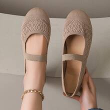 1 par de zapatos Mary Jane de punto hueco para niñas, con correa elástica única, suela plana suave, zapatos tipo slip-on, transpirables, ligeros, antideslizantes, para uso diario, casual, versátil, cómodo y sin fatiga - Caqui - Ver 2