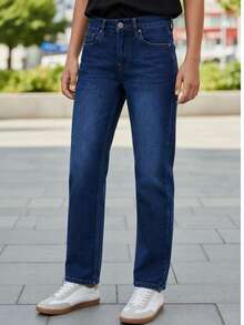CHUEKITOS. Pantalón de mezclilla para niño corte vaquero, deslavado y con bigotes, con resorte ajustador en la cintura - Azul lavado oscuro - Ver 1