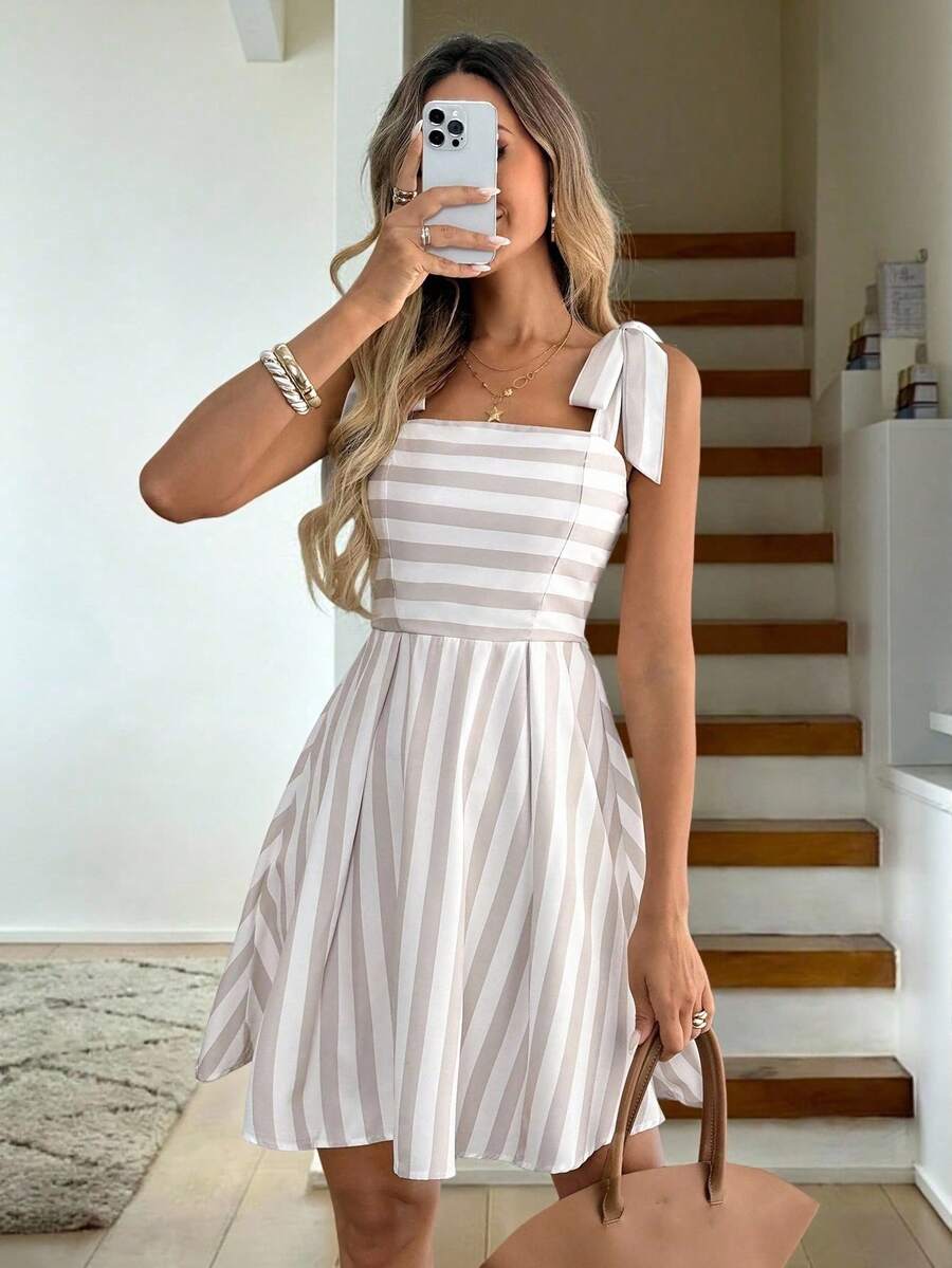 Women Short Dresses - 卡其色 - 查看 1