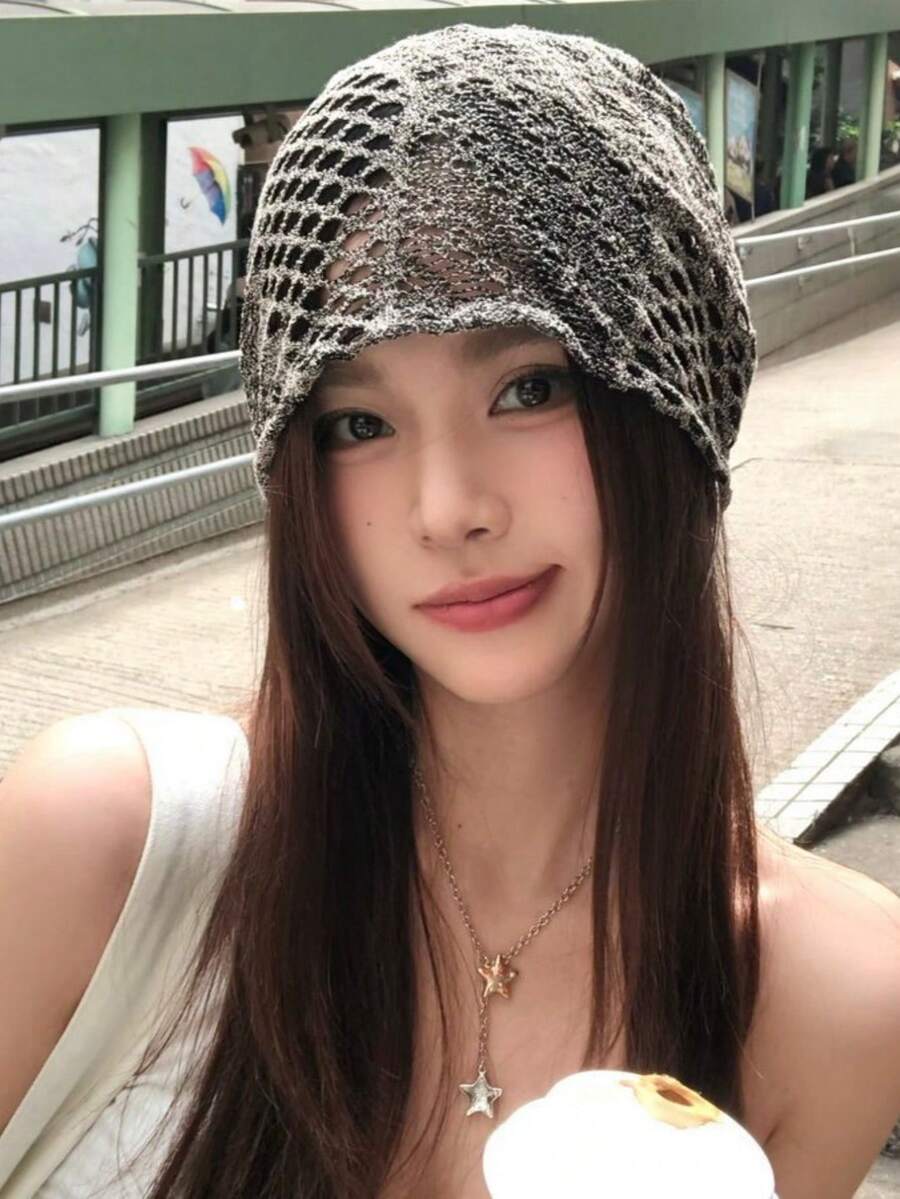 1件復古鏤空針織便帽,女款春夏鏤空網眼頭巾帽,透氣薄款寬鬆垂墜帽,適合光頭與白髮女性 - 鏤空 - 查看 1
