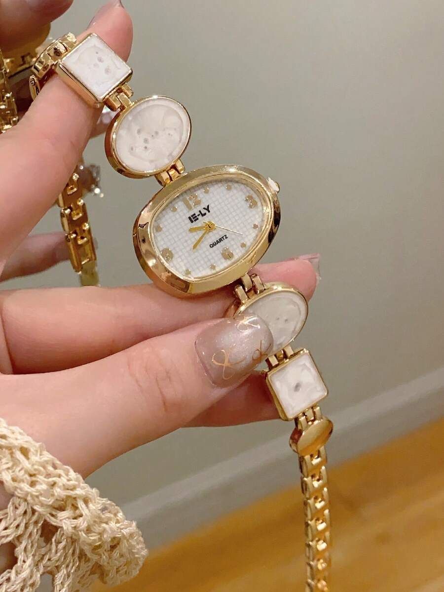 1pc New Fashion Women's Watch, Elegant Triangular Dial, Business Quartz Watch, Suitable For Daily Life, Parties And Banquets - White - View 1