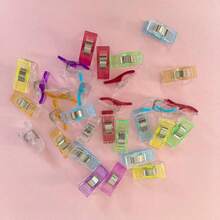 Juego de clips de costura, clips de resorte fuertes de plástico transparente premium a prueba de óxido, clips de fijación de tela sin daños con caja de almacenamiento transparente, clips de acolchado reutilizables, adecuados para sastrería, confección de prendas, bordado, patchwork DIY, manualidades de costura para principiantes - Varios estilos - Ver 11