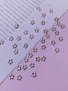 100pcs Metal Rivet Cherry Blossom Style Nail Art Decorations, DIY Metal Floral Nail Art Decor, Japanese Punk Style, Nail Art Supplies, Nail Art Accessories, Y2K Nail Charms - Multicolor - View 4