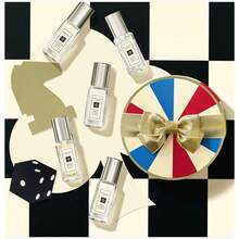 مجموعة هدايا Jo Malone London Fragrant Festivities، 5x9 مل كولونيا للجنسين، مجموعة عيد الميلاد الفاخرة، هدية سفر مثالية، عينات مصغرة - عطور متنوعة - مشاهدة 5