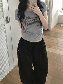 Kaos Lengan Pendek Kasual Motif Huruf Musim Panas dengan Pinggang Ramping - Grey - View 4