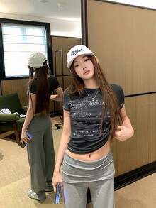 復古街頭風深方領短袖女款新款字母印花短版上衣 - 深灰色 - 查看 3