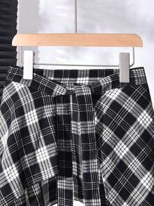 Vihyde Boys' American Vintage Plaid Apron & Distressed Wide Leg Straight Jeans 2 Pieces Set - Black - View 9