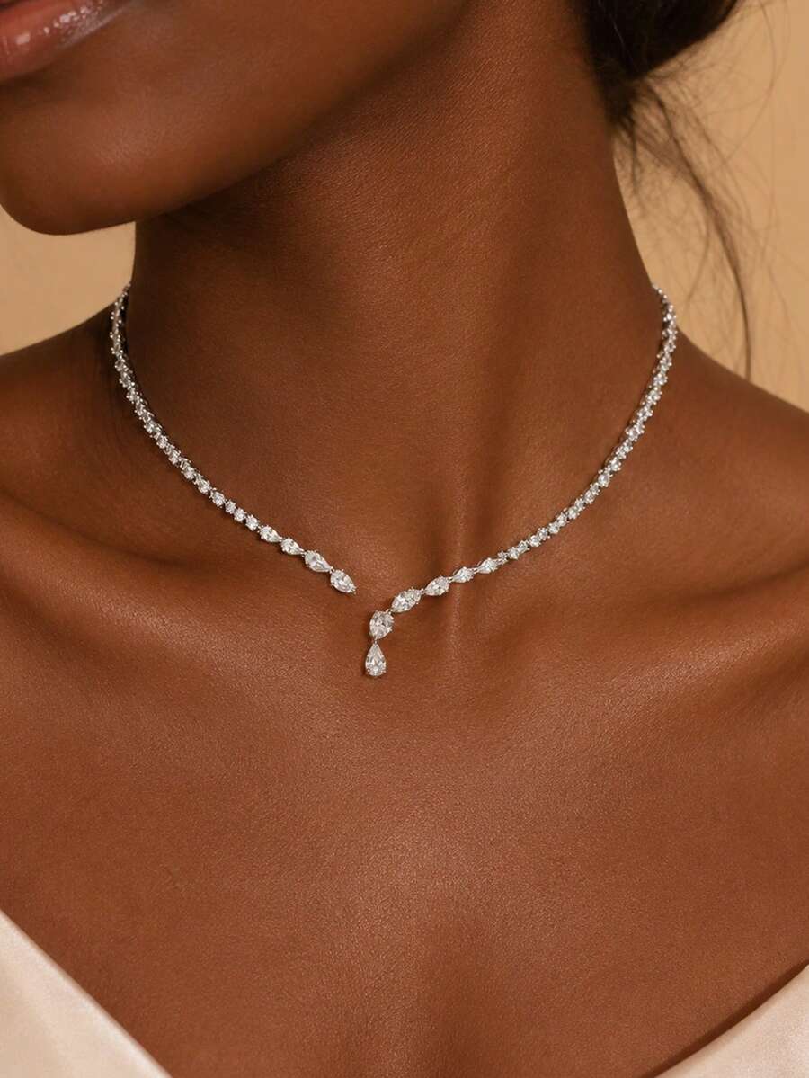 outingfit 1pc Water Drop Open Collar Necklace, Minimalist Luxury Rhinestone Collarbone Chain, High-End Fashion Evening Dress Accessory - Silver - View 1
