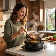 1 Pcs Korean Stone Pot Clay Cooking Pot Set, 38 Oz Heat Resistant Ttukbaegi, Ceramic Dolsot Bowl With Lid And Trivet, Ideal For Bibimbap, Korean Soup, Stew, Ramen And Rice - View 6