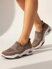 Caquis Zapatillas Casuales de Suela Gruesa para Mujer, Diseño Slip On sin Cordones, Efecto de Aumento de Altura que Alarga Visualmente las Piernas, Cómodas para Caminar Largas Horas - Caqui - Ver 4