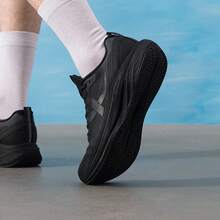 XTEP Sepatu Lari Outdoor Pria Shadow Engine 3.0 Baru: Jaring Baru, Bernapas, Nyaman, Ringan, Lembut & Kenyal - Hitam - View 4