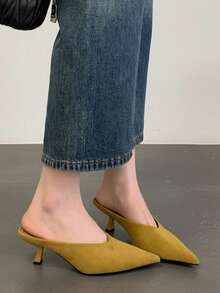 2026 New Plus Size Mustard Yellow Pointed Toe Low Thin Heel Outdoor Sandals - Yellow - View 5