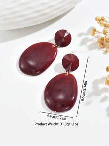 1 Pair Exaggerated Sexy Gothic Style Burgundy Round Studs With Deep Red Large Resin Blocks, Women's Elegant Heavy Versatile Earrings, Suitable For Party, Vacation, Ball, Evening Wear, Plastic Material With Stone-Like Effect, Each Piece Unique In Color And Pattern, Normal Injection Marks And Feed Holes May Occur - Crimson - View 5