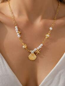 1 pieza Collar colgante de moda minimalista elegante con perla falsa, estrella de mar, concha y caracol en color dorado para mujeres, regalo de verano, vacaciones en la playa, cita, fiesta, vacaciones, cumpleaños, versátil para uso diario - Amarillo Oro - View 1