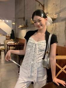 波點與黑色拼接 2 合 1 蝴蝶結 V 領短袖 T 恤，修身女款夏季上衣 - 黑與白 - 查看 7