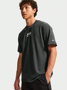 Nike Kaos Pria AS U NSW RETRO FLAIR TEE Lengan Pendek Rajut Tanpa Kerah TIW1196-032 - Grey - View 3