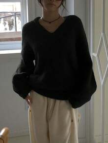 Korean Style Minimalist V-Neck Loose Fit Versatile Slouchy Solid Color Sweater - Black - View 4