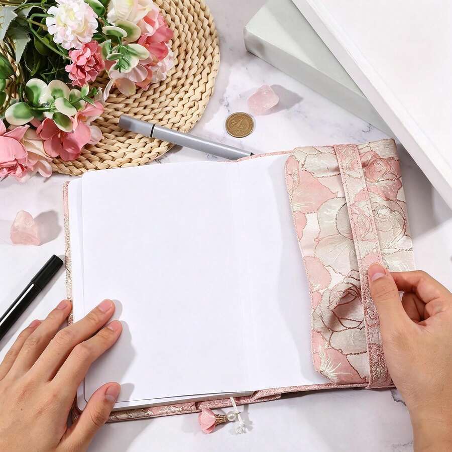 精緻刺繡花卉書套,適用於平裝書 | 水彩花卉圖案可水洗柔軟布料 A5 書套,適用於 8.6 X 5.5 英吋書籍 | 可調節保護套,適用於筆記本與精裝聖經 - 書套 - 查看 1
