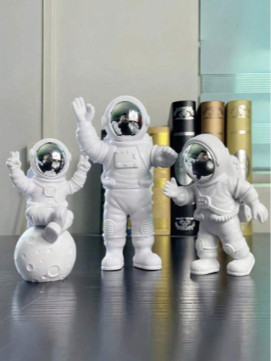 3pcs Exquisite Astronaut Decorative Figurines, ABS Material, Outdoor Garden Home Living Room Desktop Decoration, Birthday Cake Party Decoration Accessories