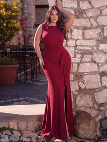 Faeriesty Women's Plus Size Elegant Red Sleeveless Boat Neck Maxi Dress With Ruffle Split Hem For Formal Occasions, Glamorous Formal Prom Cocktail Gown Wedding - Burgundy - View 3
