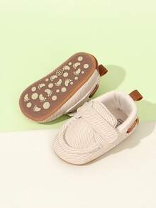 1 Pair Boys Solid Color PU Hook & Loop Design Flat Non-Slip 0-1 Years Old Newborn Infant Pre-Walker Shoes, Fashionable Minimalist Classic Sports Shoes Suitable For Spring And Autumn - Beige - View 5