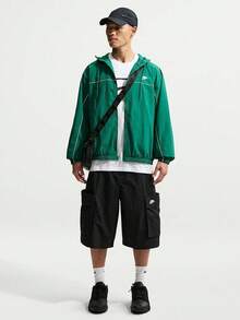 Nike Celana Pendek Olahraga Tenun Pria AS M NK CLUB OS CARGO SHORT IF8543-010 - Hitam - View 6