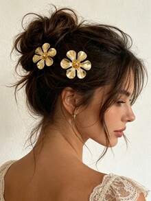 2 Stücke minimalistische Metall-Haarspangen in Gold mit Blumen, vielseitige French-Style-Clips für seitliche Ponyfransen, Haaraccessoire für Alltag, Hochzeit und Party - Verschiedenfarbig - Übersicht 1