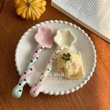 1SET Candy Color Cute Long Handle Ceramic Spoon, Cartoon Dessert Spoon, Hand-Painted Ice Cream Spoon, Asymmetrical Twisted Handle, Colorful Kitchen Utensils, Suitable For Stirring, Serving And Entertaining, Yogurt Spoon - View 9