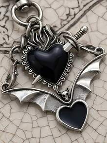 1pc Arrow Through Heart Bat Keychain, Fashion Heart-Shaped Bat Key Ring, Gothic Style Fashion Bag Charm, Commemorative Gift For Friends And Family, Halloween Pendant - Multicolor - View 3