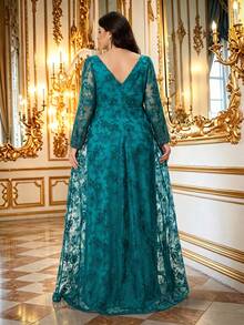 Plus Size Elegant Autumn/Winter Faux Pearl & Rhinestone Embellished Lace A-Line Long Evening Dress, Round Neck Sheer Long Sleeve, Suitable For Party, Wedding, Date - Teal Blue - View 2