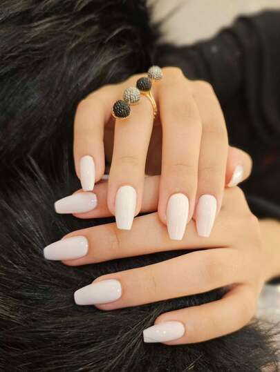 24 Stück lange Sargform einfarbige Nagelaufkleber, Hauptfarbe Weiß, minimalistischer Campus-Stil, geeignet für Frauen und Mädchen. Nagelaufkleber, Nagelzubehör, Nagelprodukte. Nägel