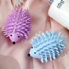 2pcs Reusable Hedgehog Laundry Balls, Cute Anti-Tangle Anti-Wrinkle Washing Machine Dryer Plastic Auxiliary Balls, Soft Fabric Care, Laundry Accessories, Fun Design, Durable Plastic, Textured Surface - Multicolor - View 4